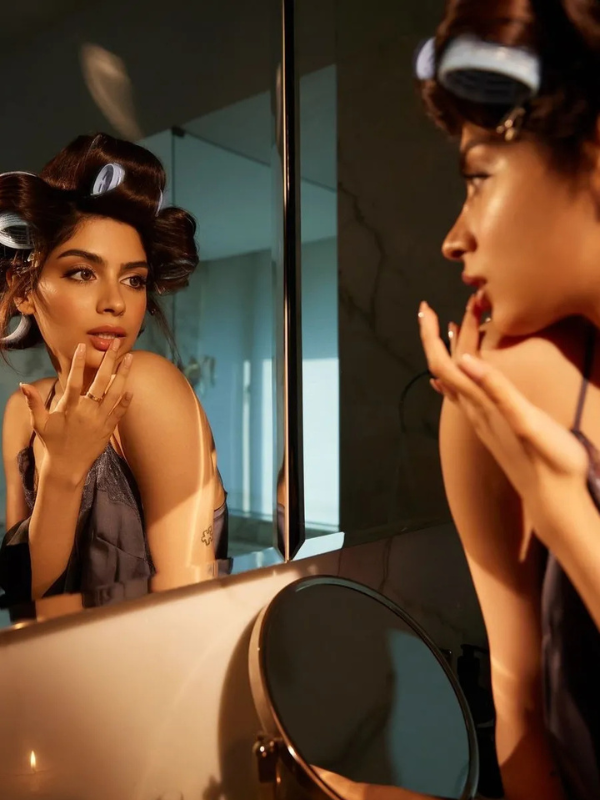 Professional Roller Setting Service at SRB Makeovers West Delhi